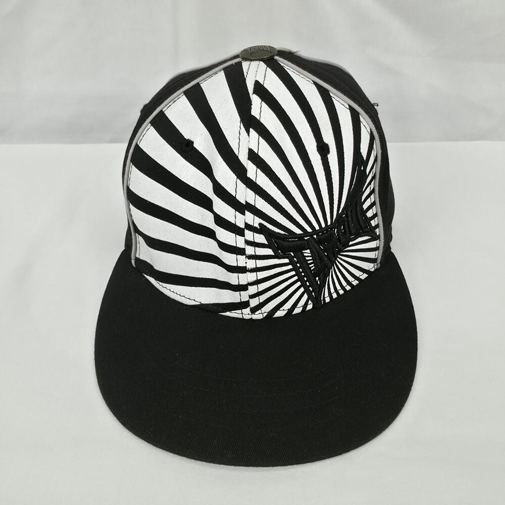 TapouT Hat L/XL Black White Flat Bill MMA Fightwear Graphic Streetwear Cap